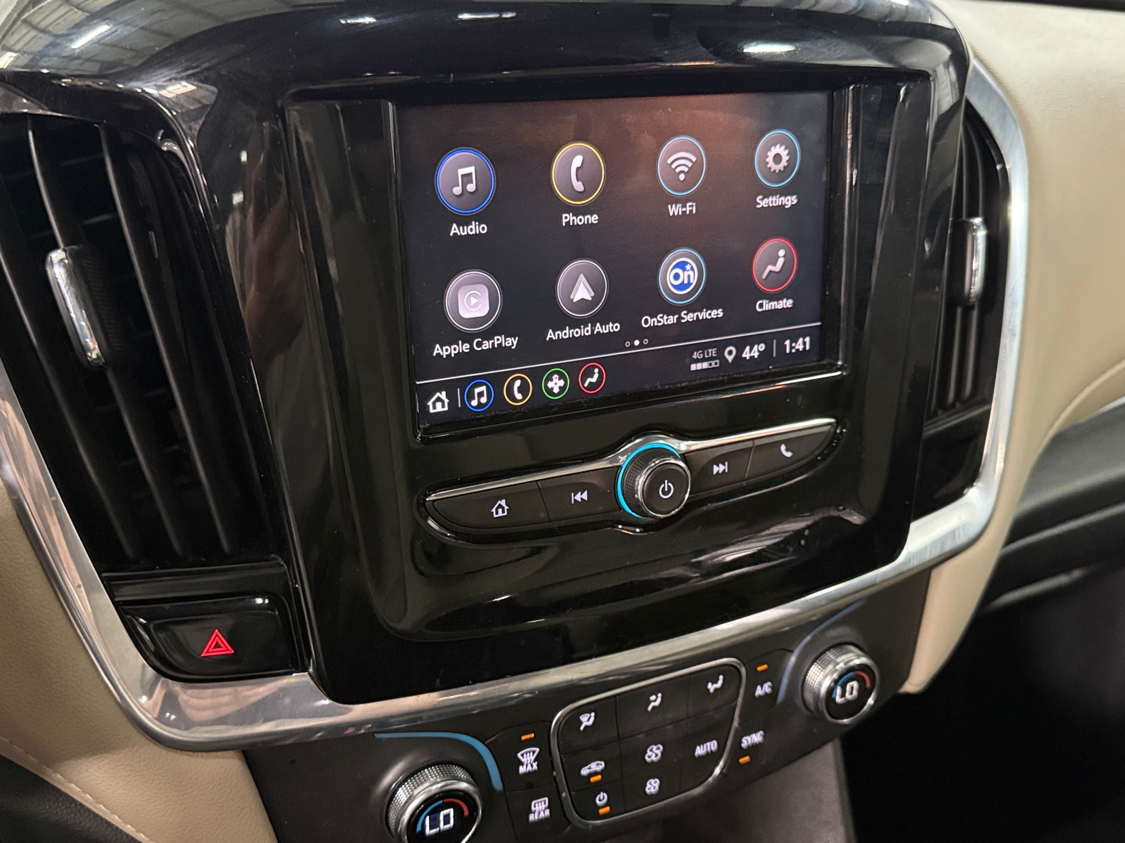 Thumbnail: 2023 Chevrolet Traverse - 4