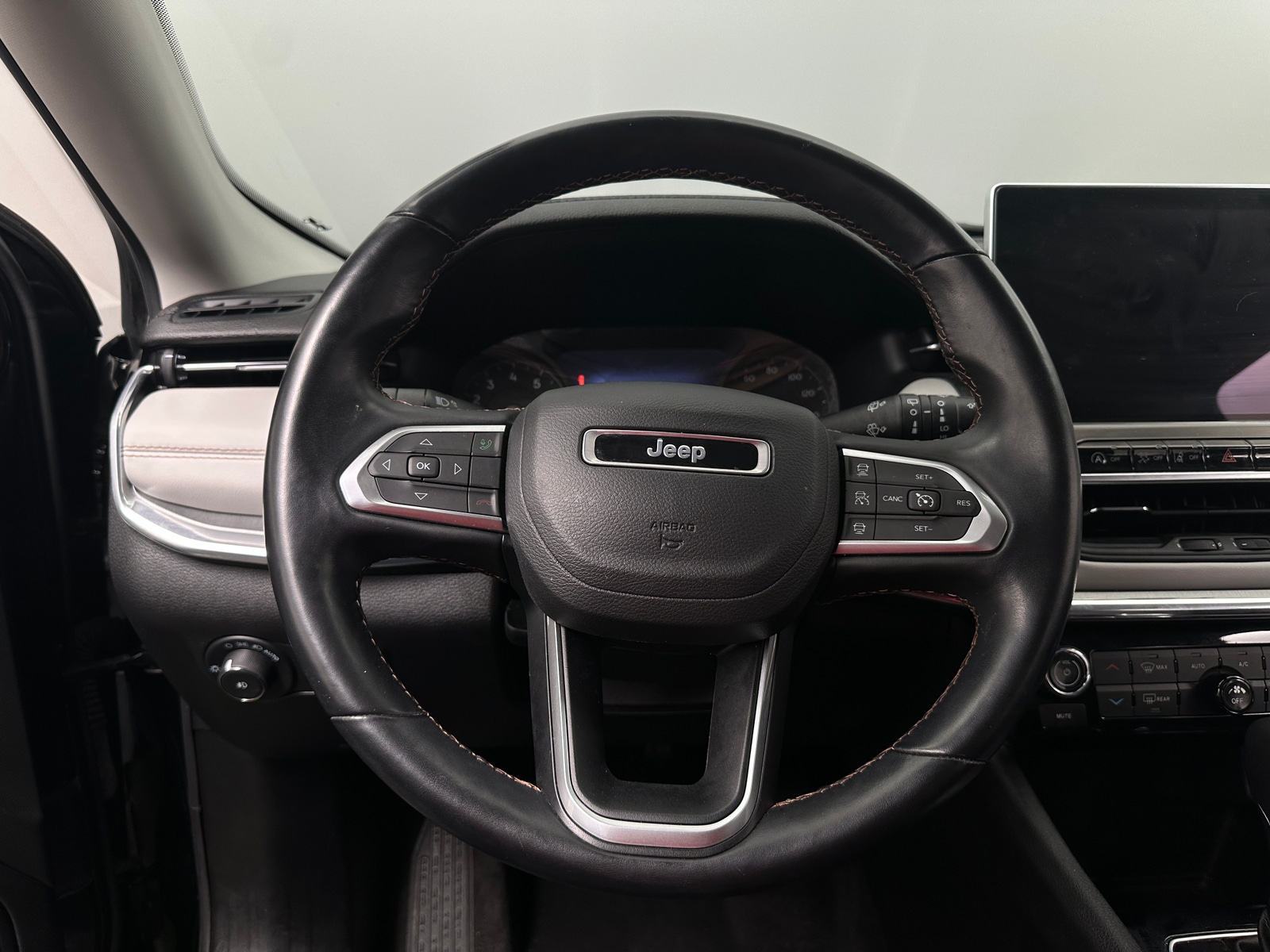 Thumbnail: 2022 Jeep Compass - 4