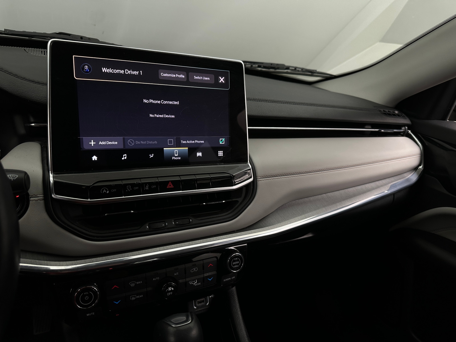 Thumbnail: 2022 Jeep Compass - 3