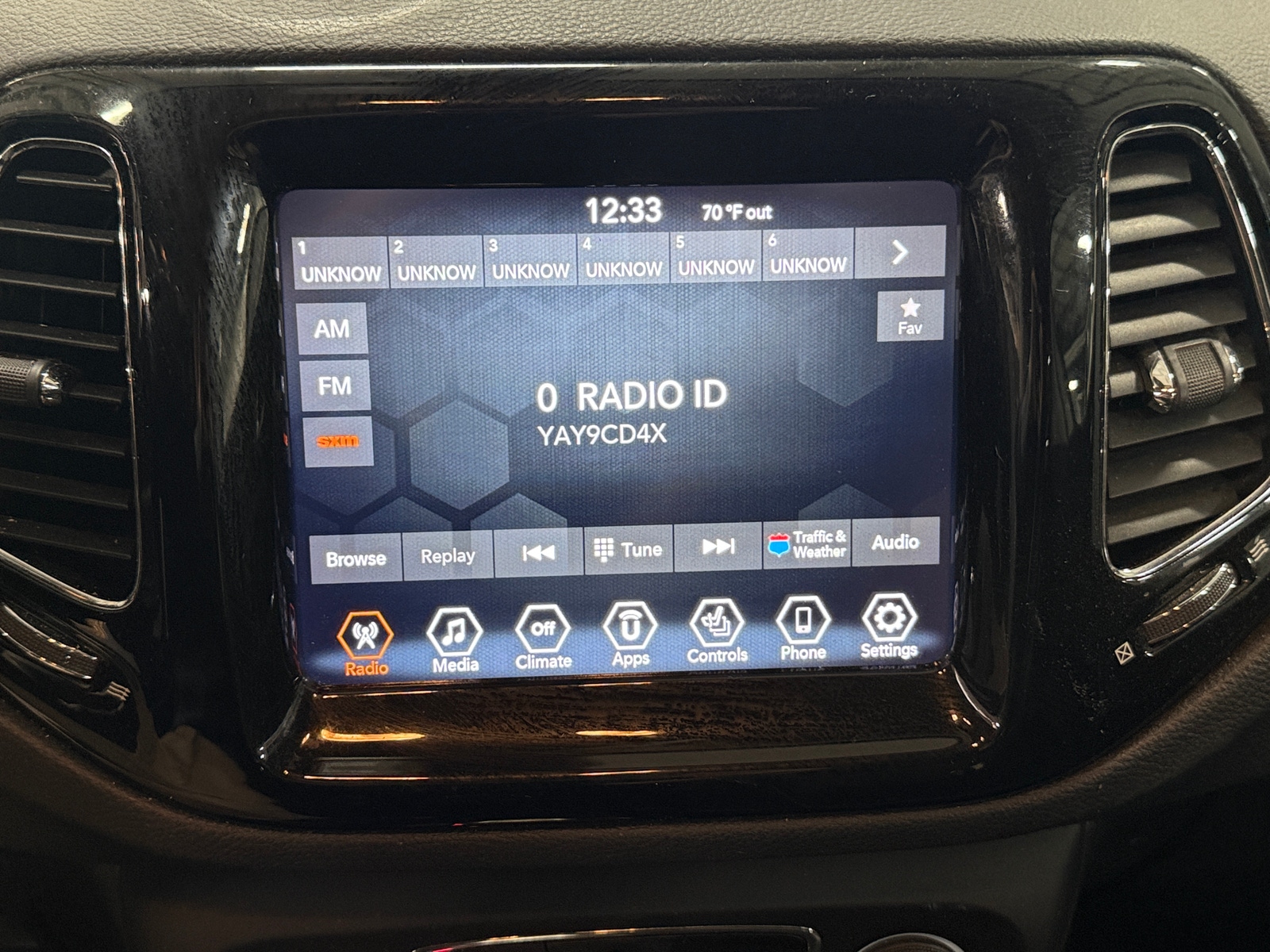 Thumbnail: 2020 Jeep Compass - 3