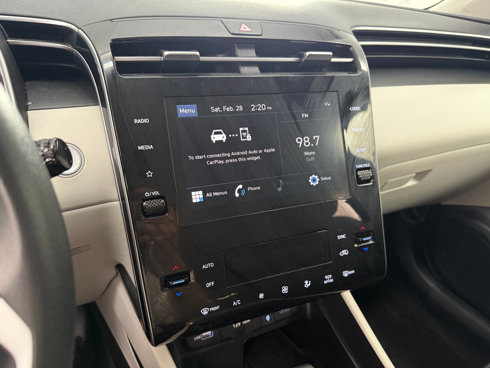 Thumbnail: 2024 Hyundai Tucson - 4