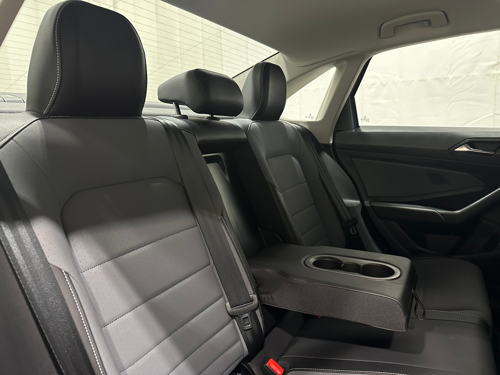 Thumbnail: 2025 Volkswagen Jetta - 5