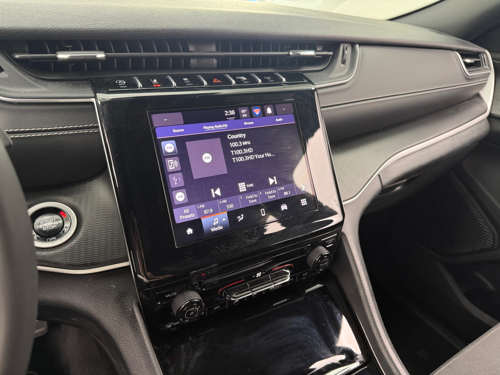 Thumbnail: 2025 Jeep Grand Cherokee - 4