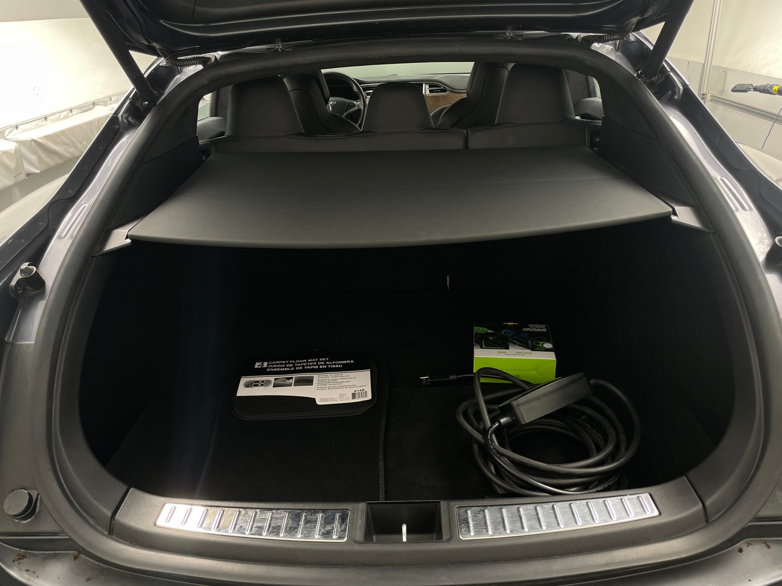 Thumbnail: 2017 Tesla Model S - 6