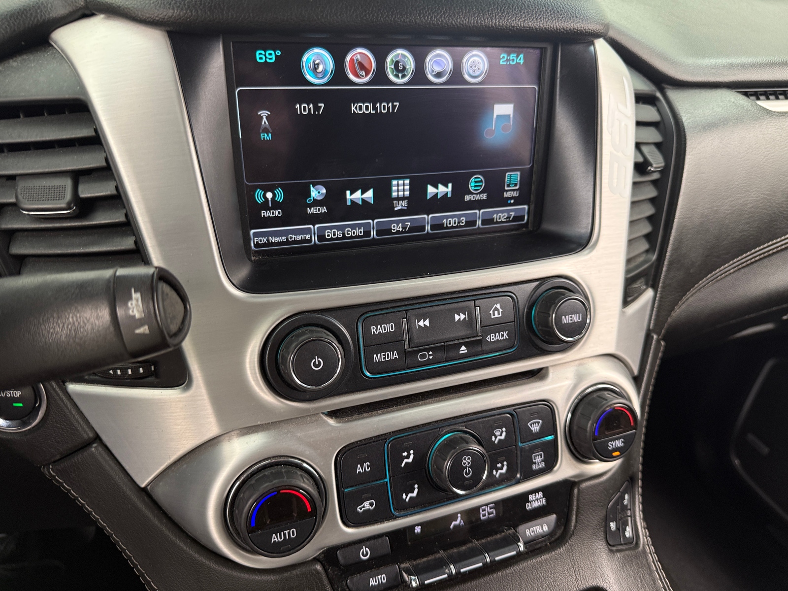 Thumbnail: 2019 GMC Yukon - 3