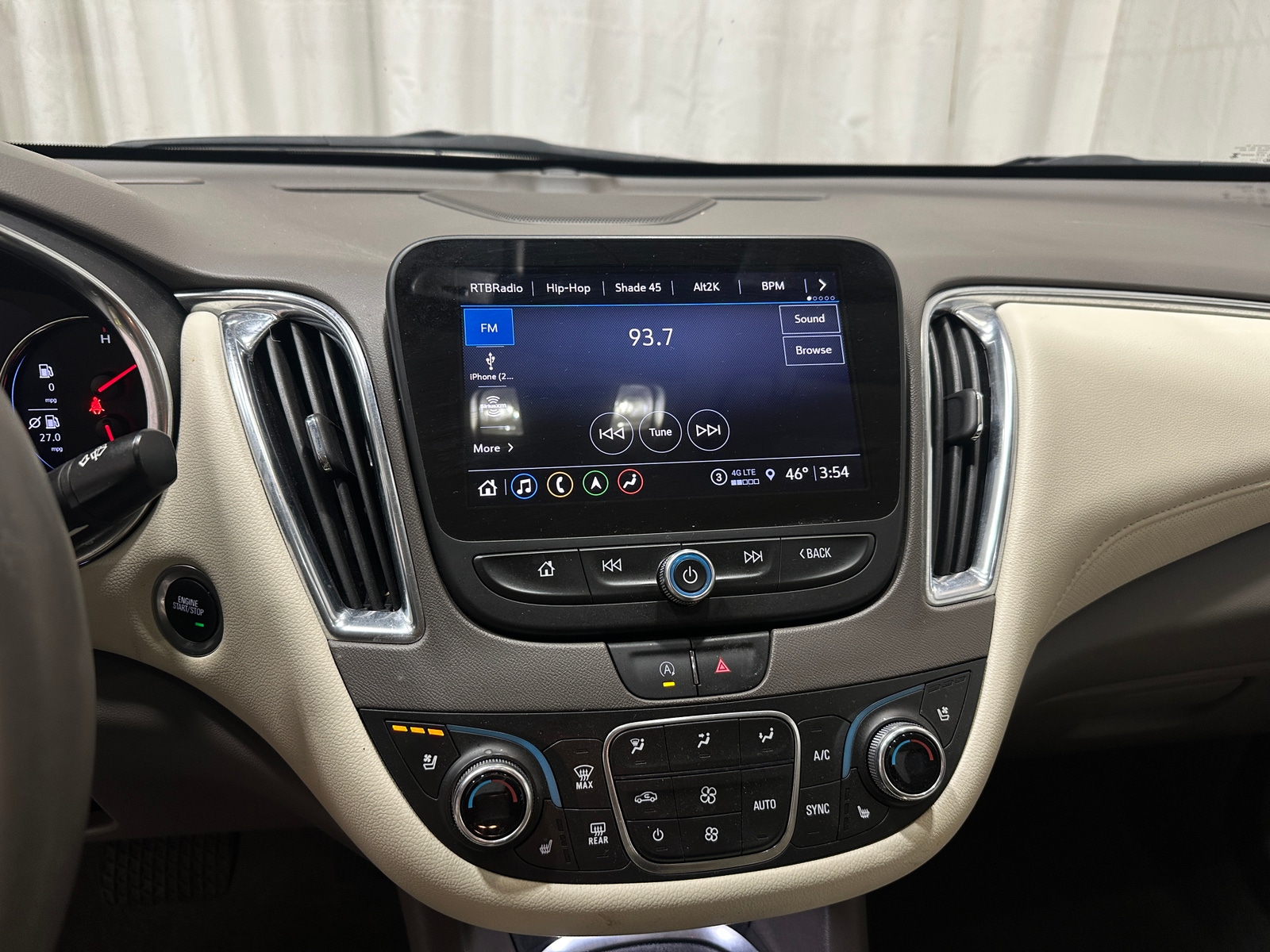 Thumbnail: 2024 Chevrolet Malibu - 3