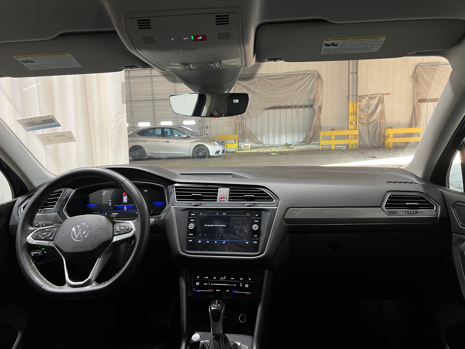 Thumbnail: 2023 Volkswagen Tiguan - 2