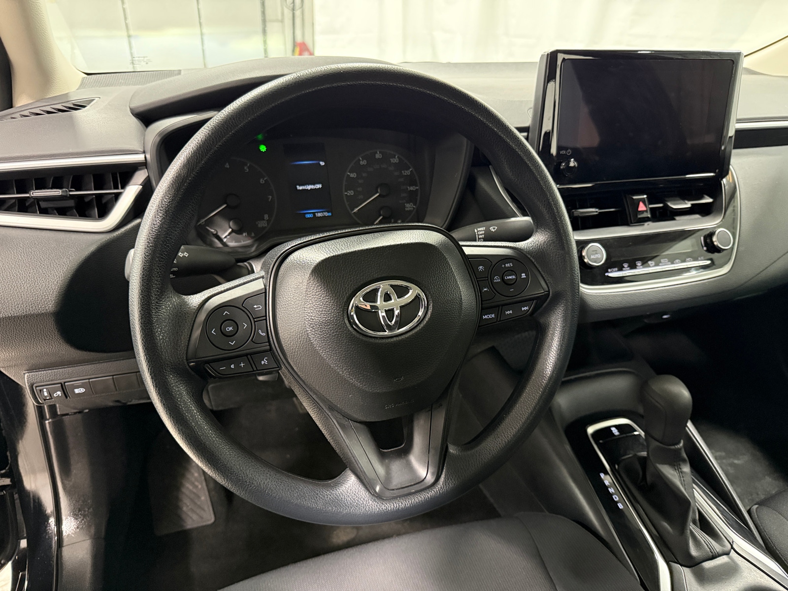 Thumbnail: 2025 Toyota Corolla - 5