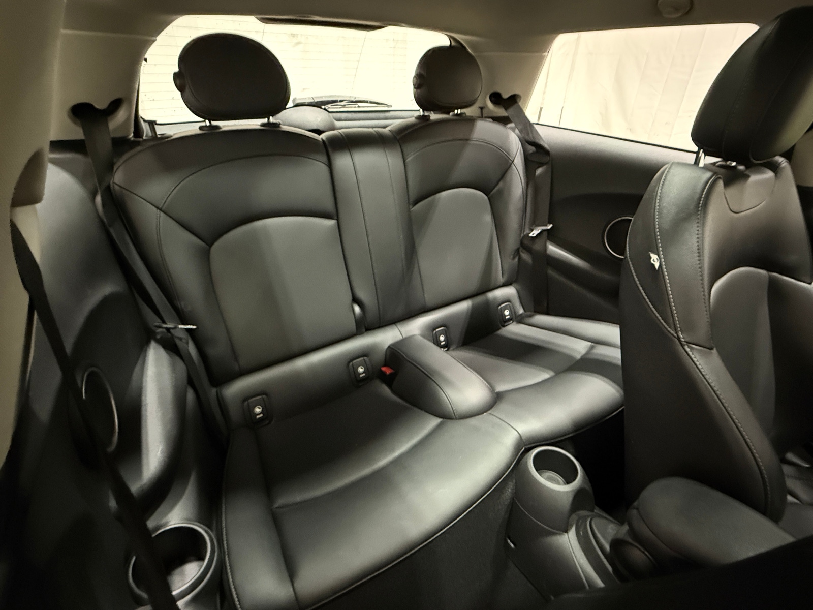 Thumbnail: 2015 MINI Cooper Hardtop - 5