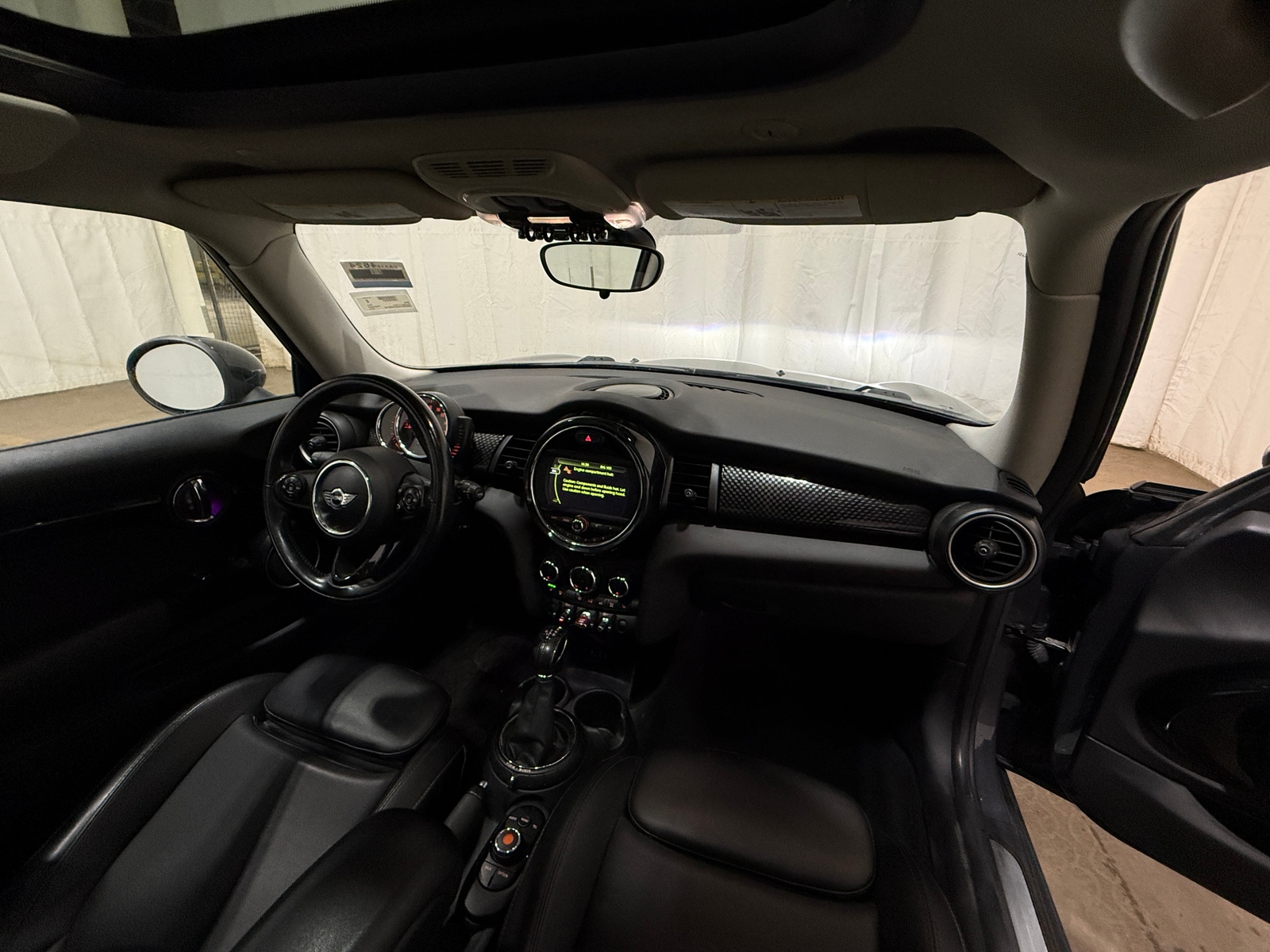 Thumbnail: 2015 MINI Cooper Hardtop - 2