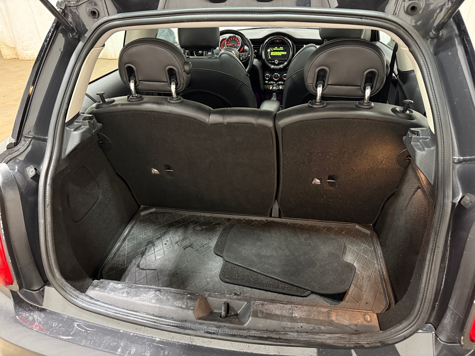 Thumbnail: 2015 MINI Cooper Hardtop - 6