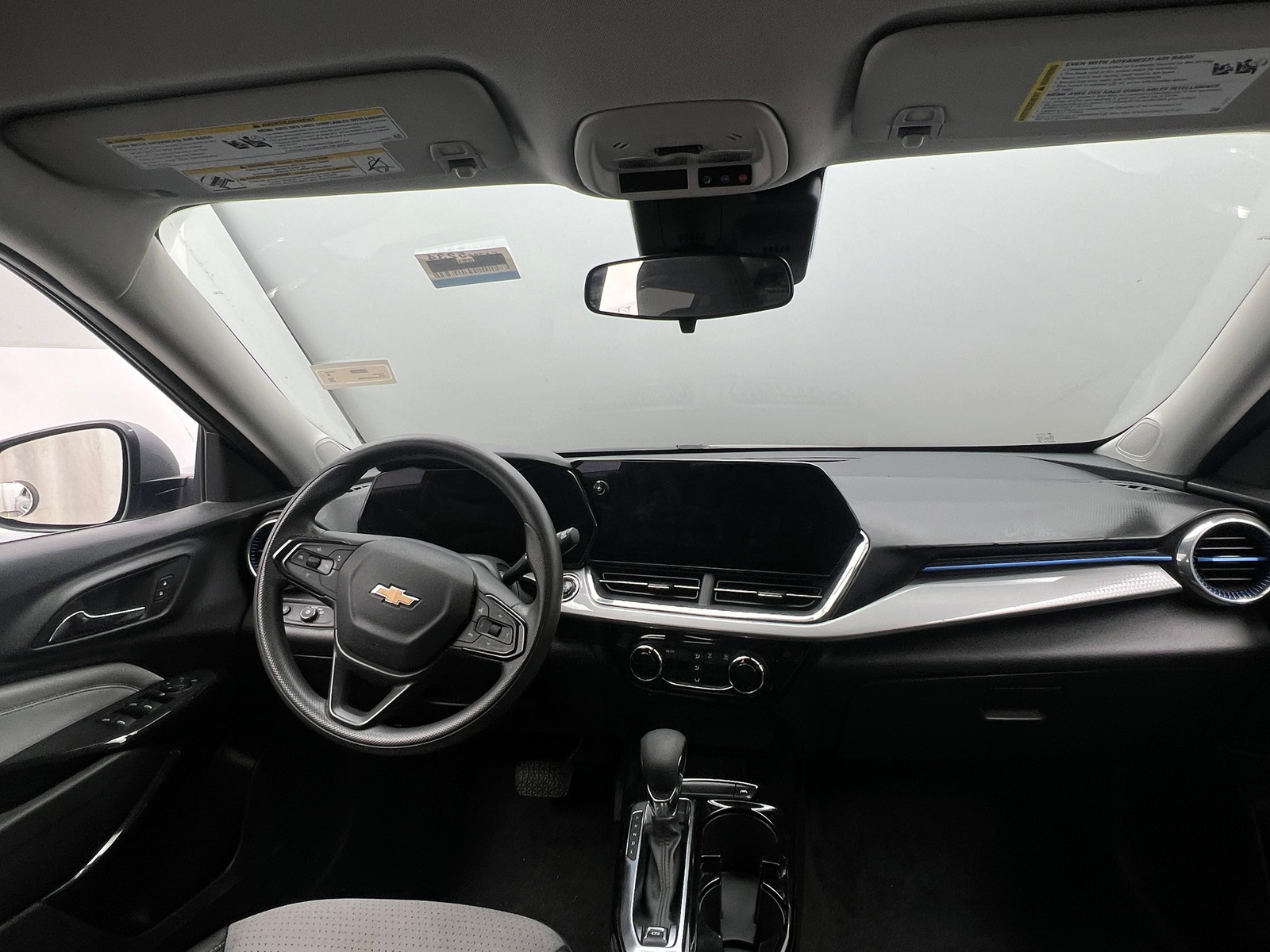 Thumbnail: 2024 Chevrolet Trax - 3