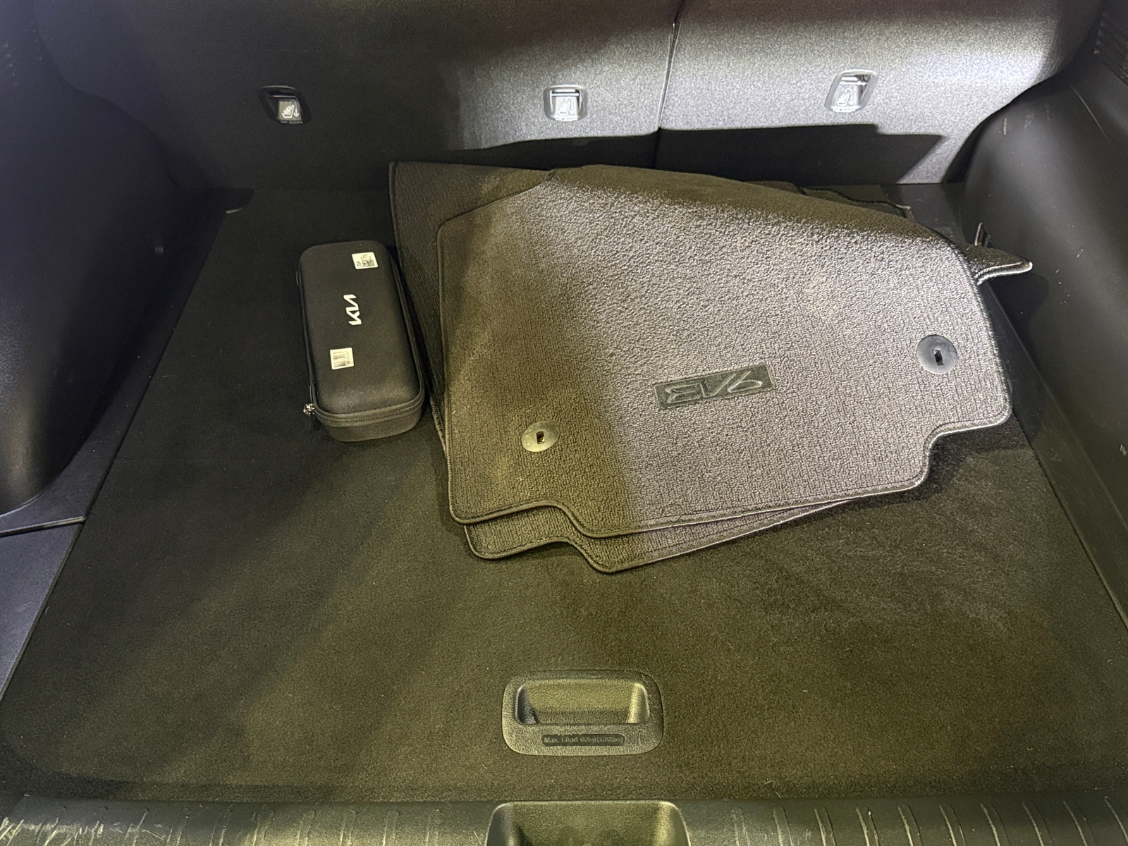 Thumbnail: 2024 Kia EV6 - 7