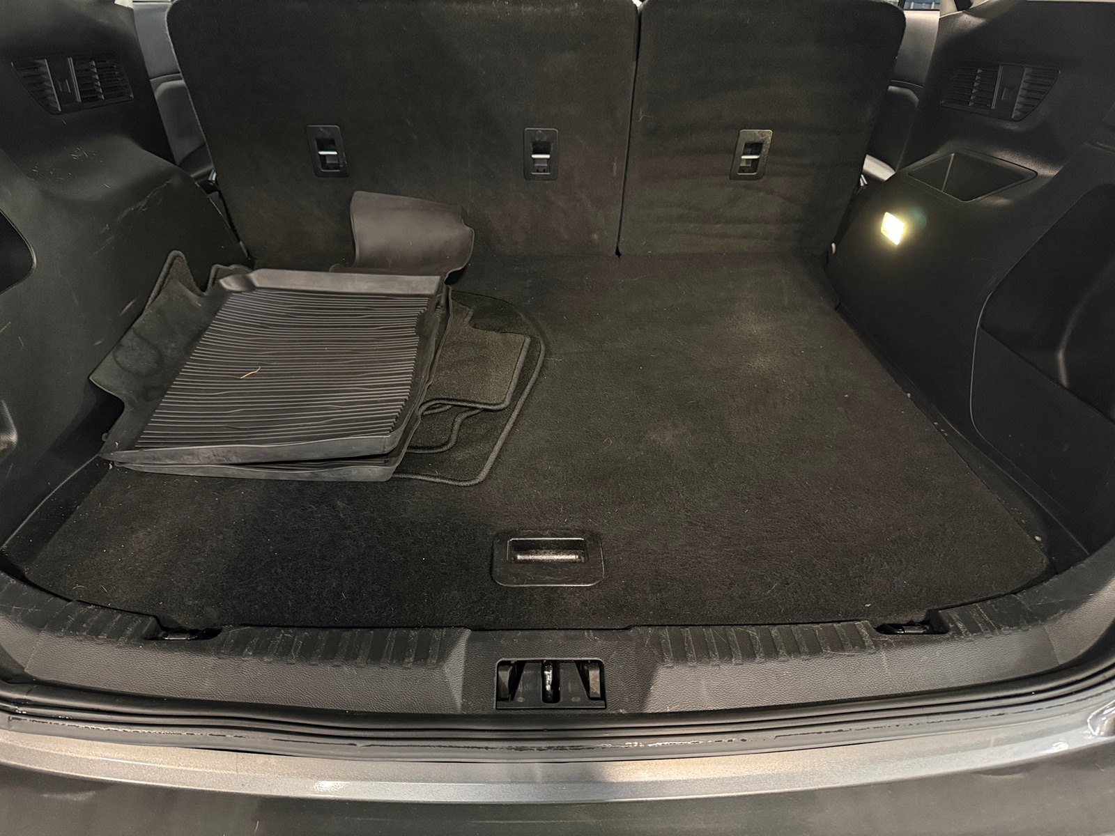 Thumbnail: 2017 Ford Edge - 6