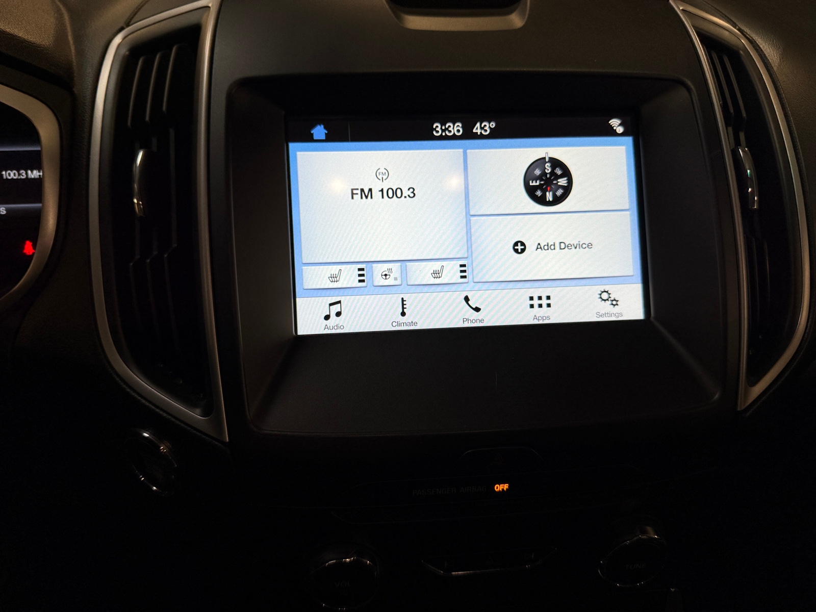 Thumbnail: 2017 Ford Edge - 3