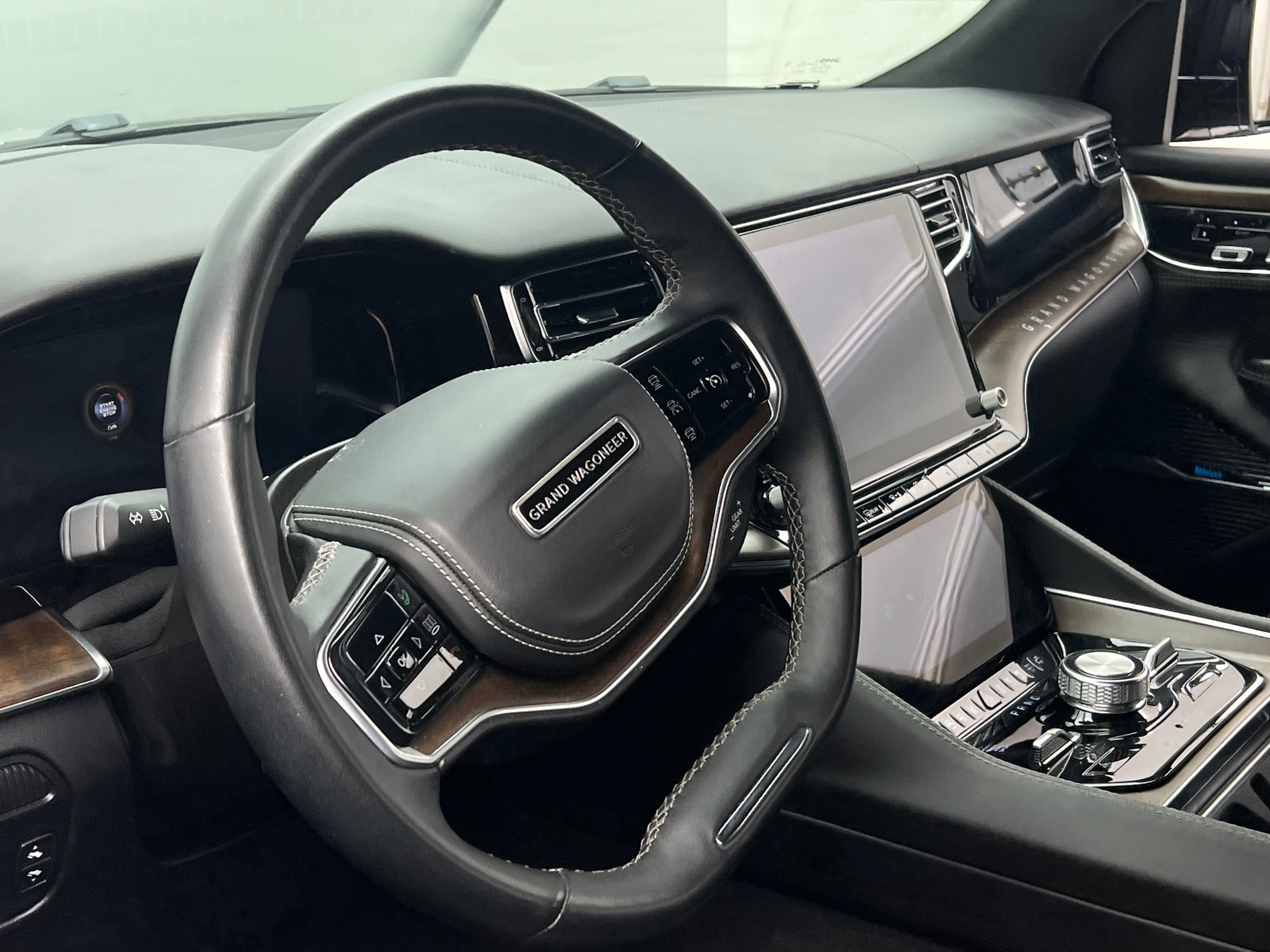 Thumbnail: 2023 Jeep Grand Wagoneer - 4