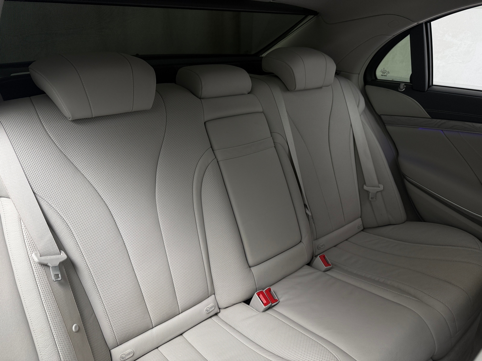 Thumbnail: 2016 Mercedes-Benz S-Class - 5