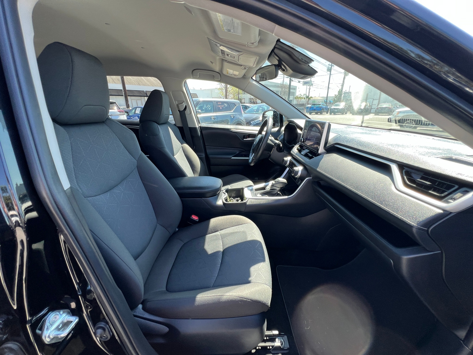 Thumbnail: 2025 Toyota RAV4 - 2