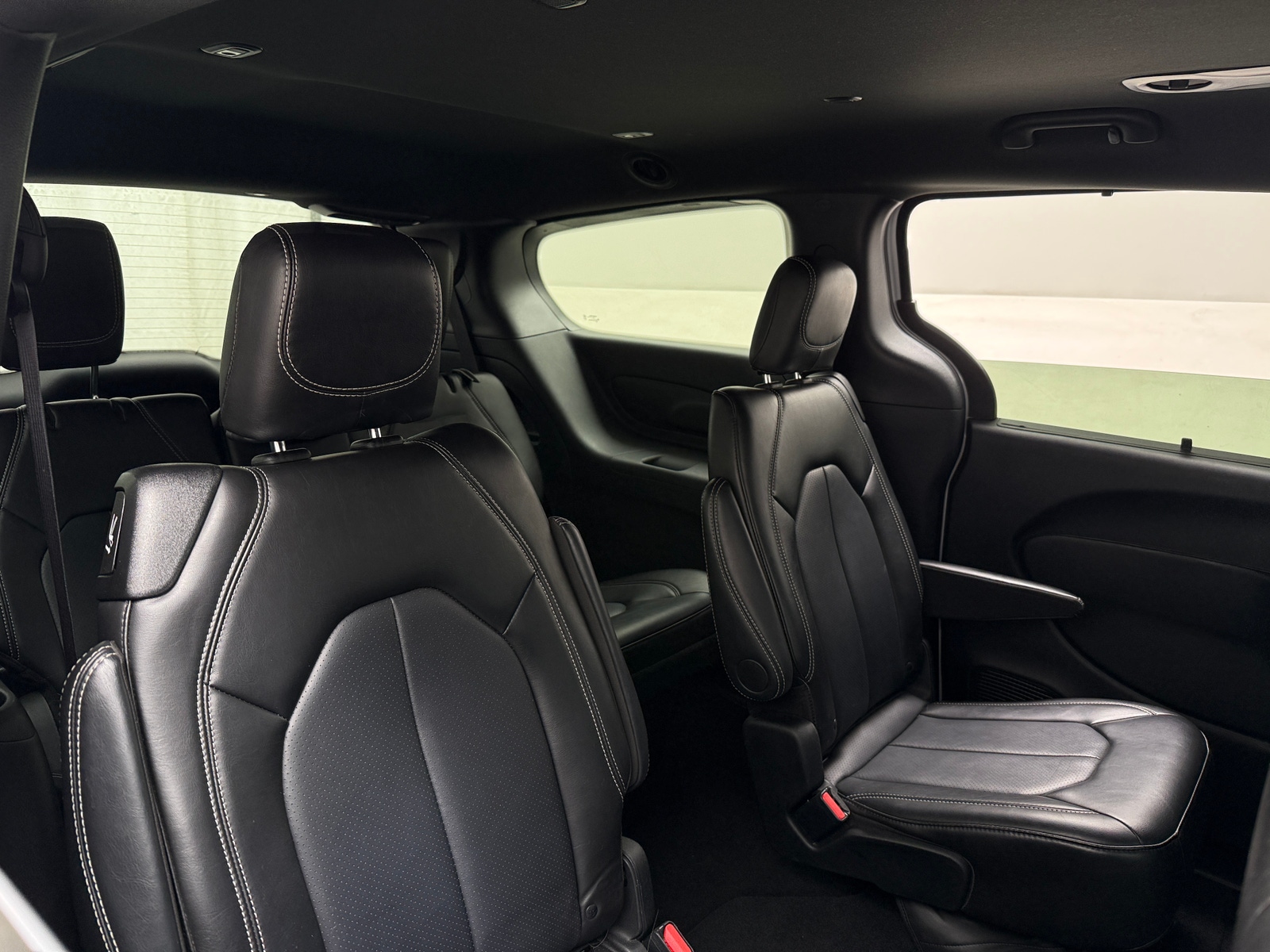 Thumbnail: 2025 Chrysler Pacifica - 5