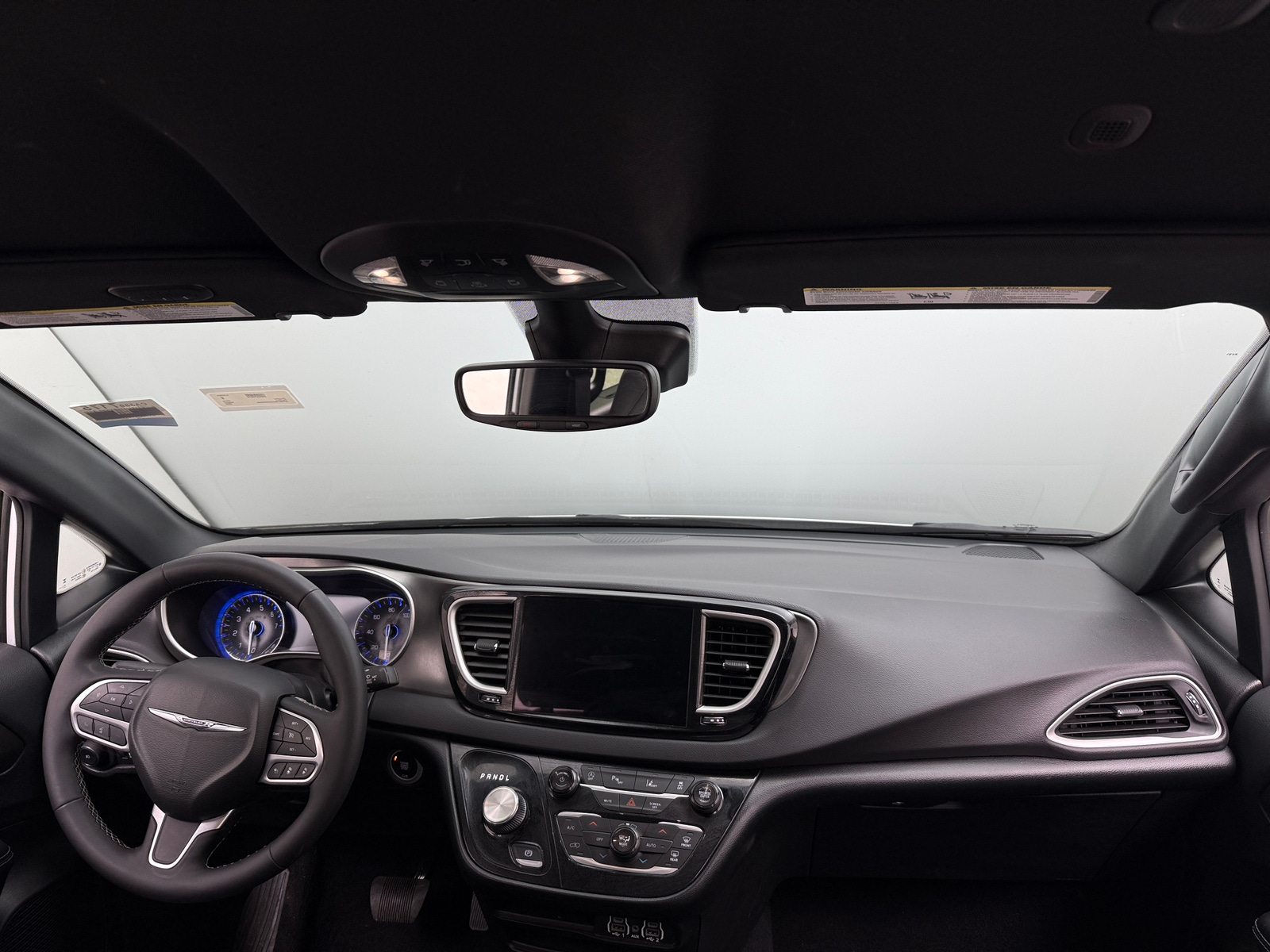 Thumbnail: 2025 Chrysler Pacifica - 2