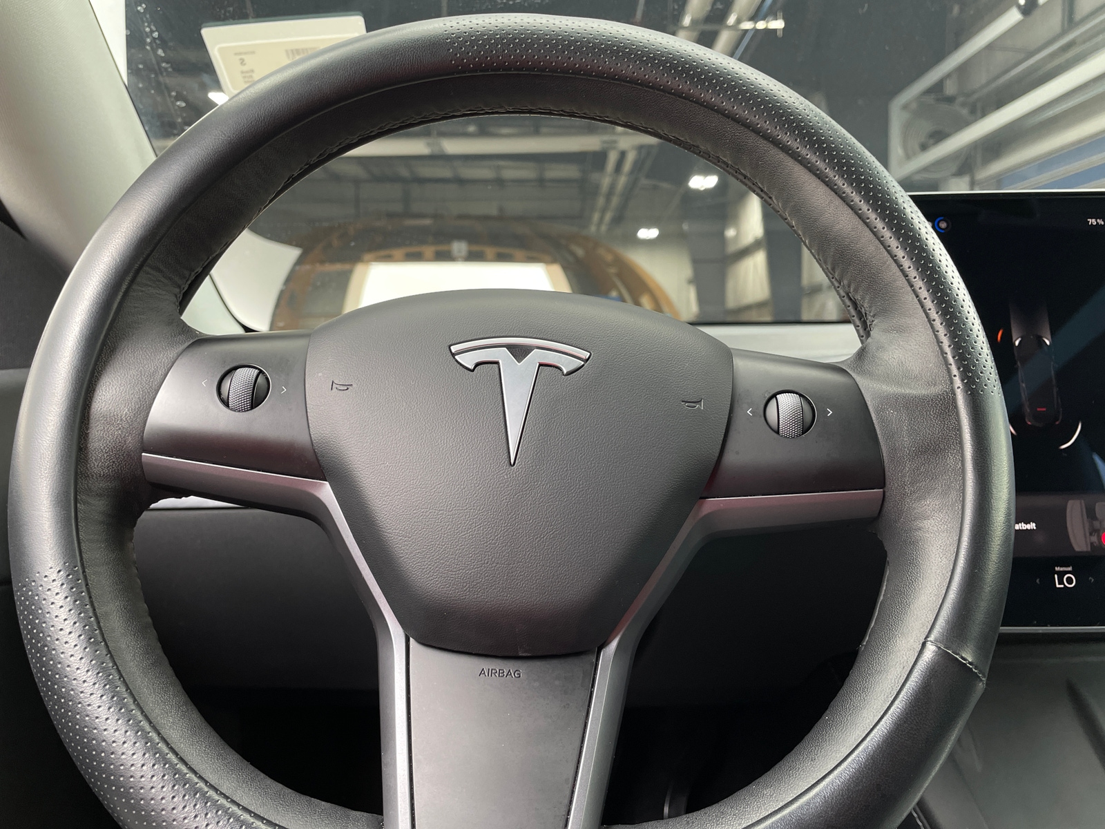 Thumbnail: 2022 Tesla Model Y - 4