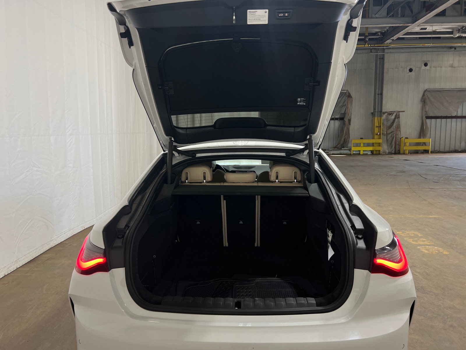 Thumbnail: 2022 BMW 4 Series - 6