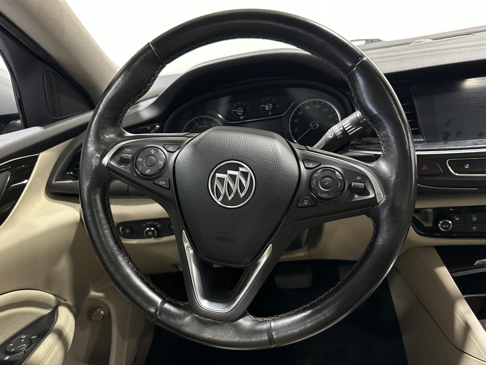 Thumbnail: 2019 Buick Regal - 4