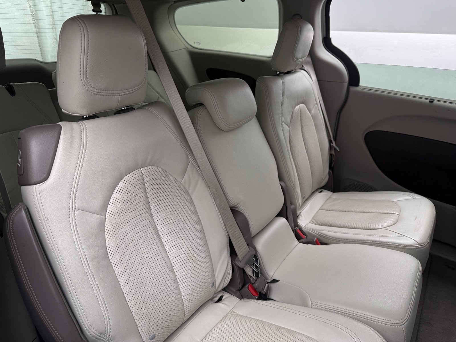 Thumbnail: 2018 Chrysler Pacifica - 6