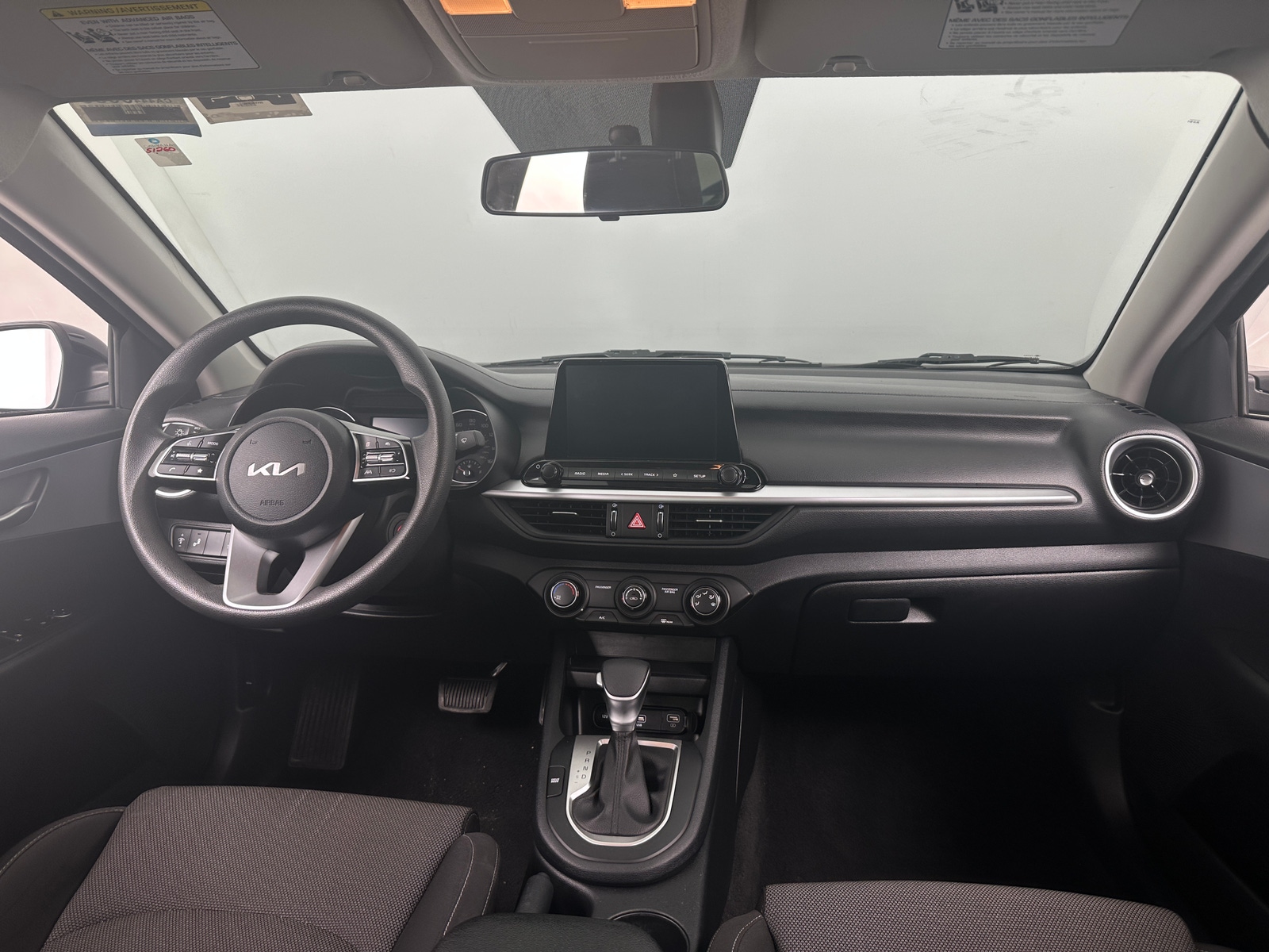 Thumbnail: 2024 Kia Forte - 3