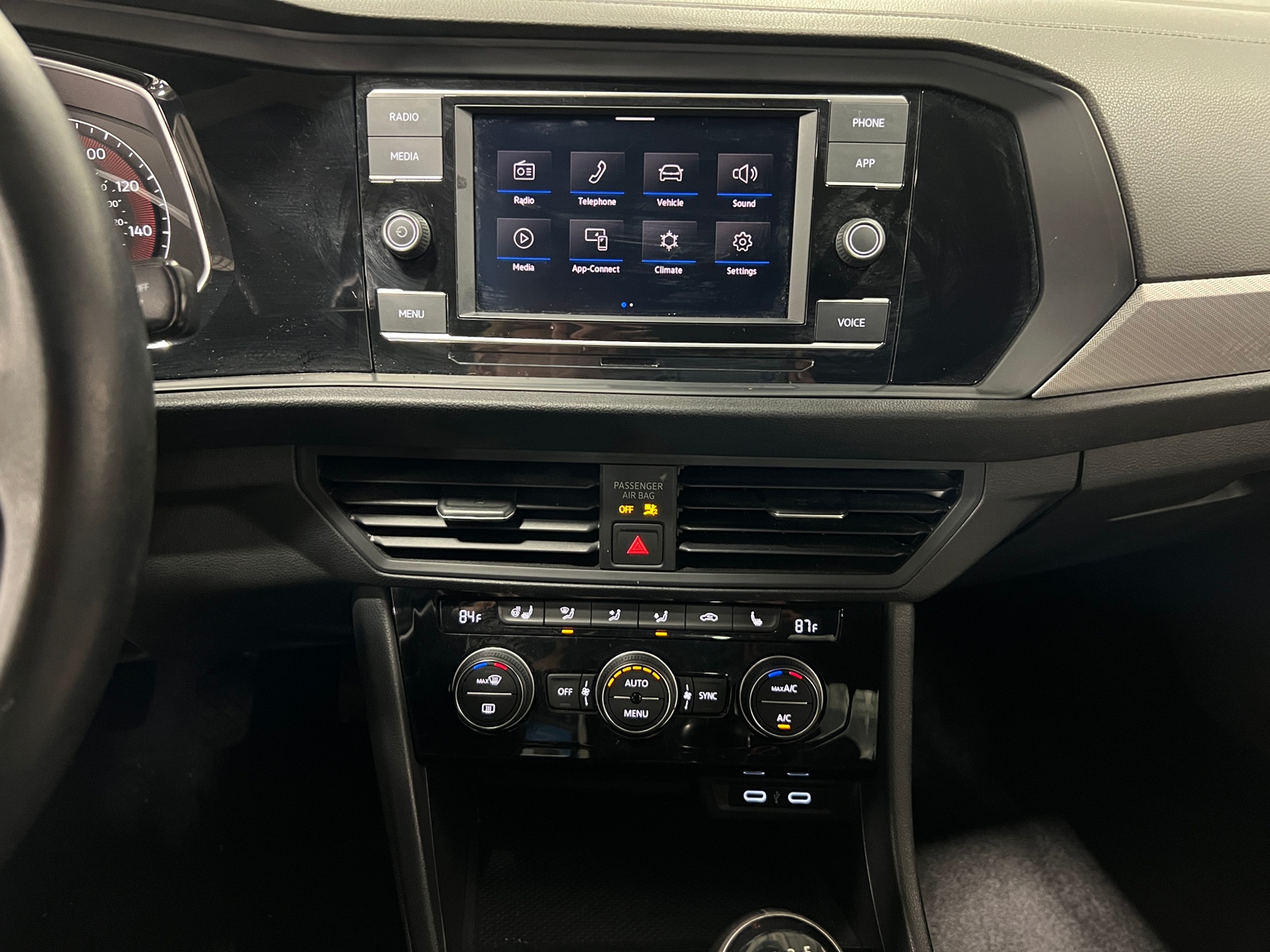 Thumbnail: 2020 Volkswagen Jetta - 3