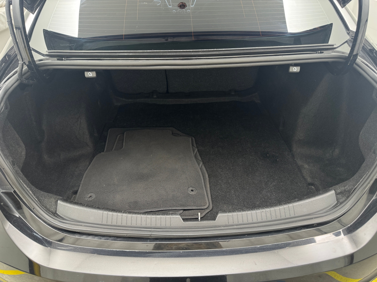 Thumbnail: 2022 Chevrolet Malibu - 7