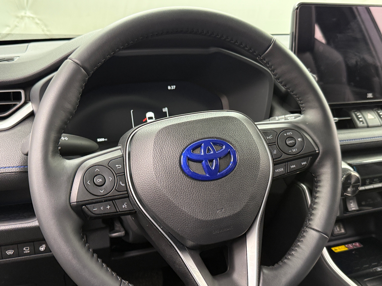 Thumbnail: 2024 Toyota RAV4 - 4