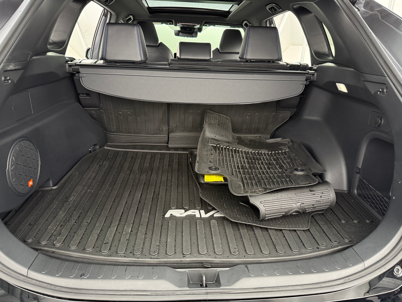 Thumbnail: 2024 Toyota RAV4 - 6