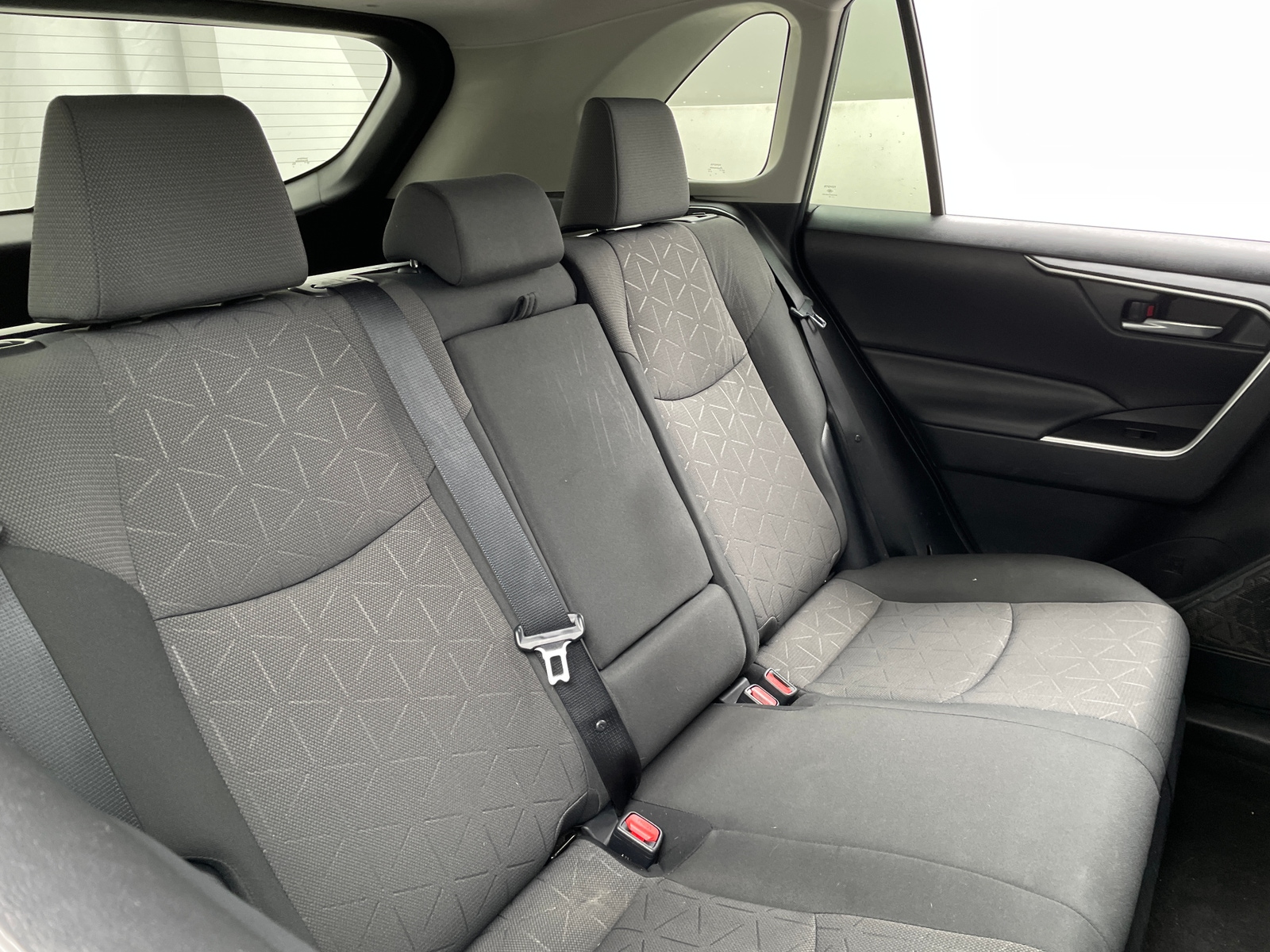 Thumbnail: 2019 Toyota RAV4 - 6