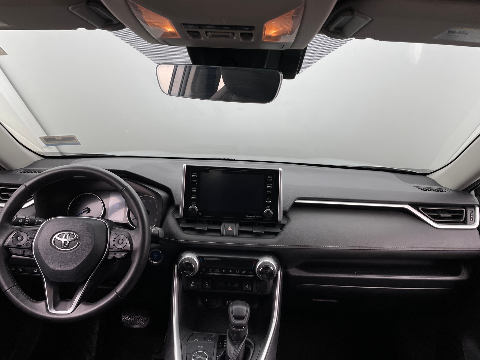 Thumbnail: 2019 Toyota RAV4 - 3