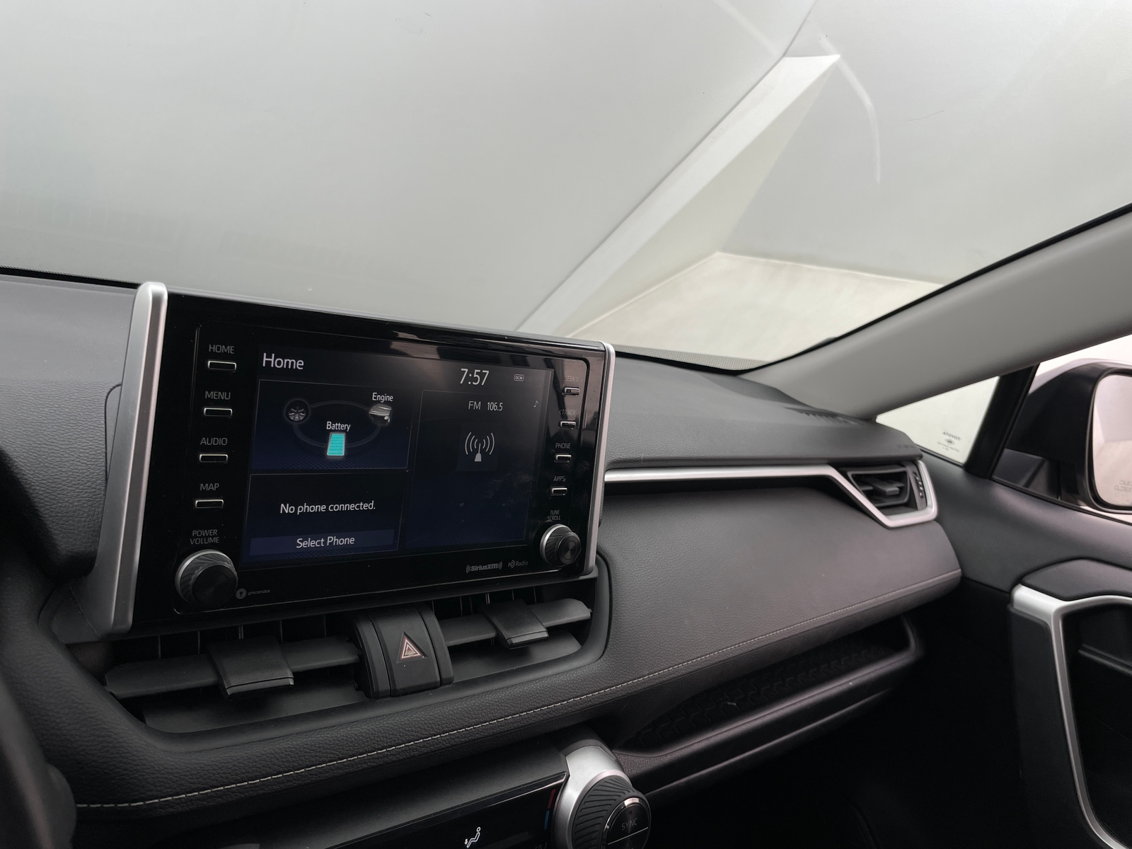 Thumbnail: 2019 Toyota RAV4 - 4