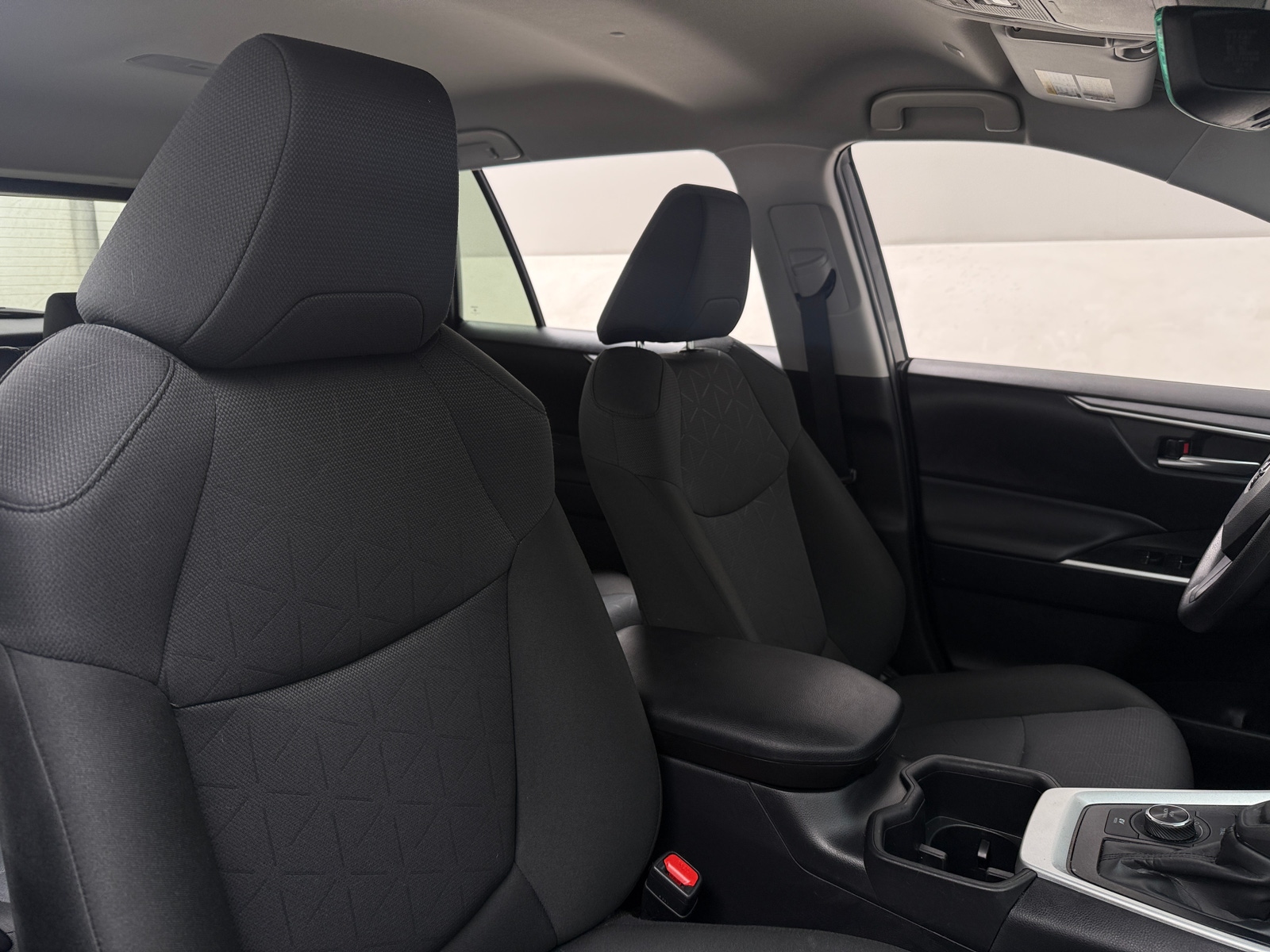 Thumbnail: 2025 Toyota RAV4 - 2