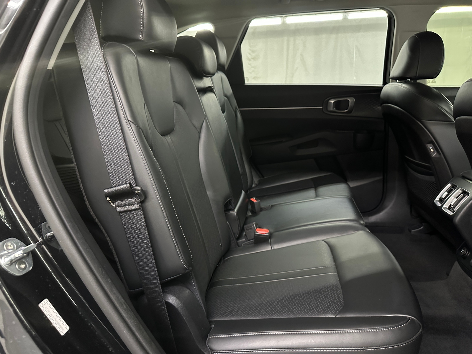 Thumbnail: 2022 Kia Sorento - 5