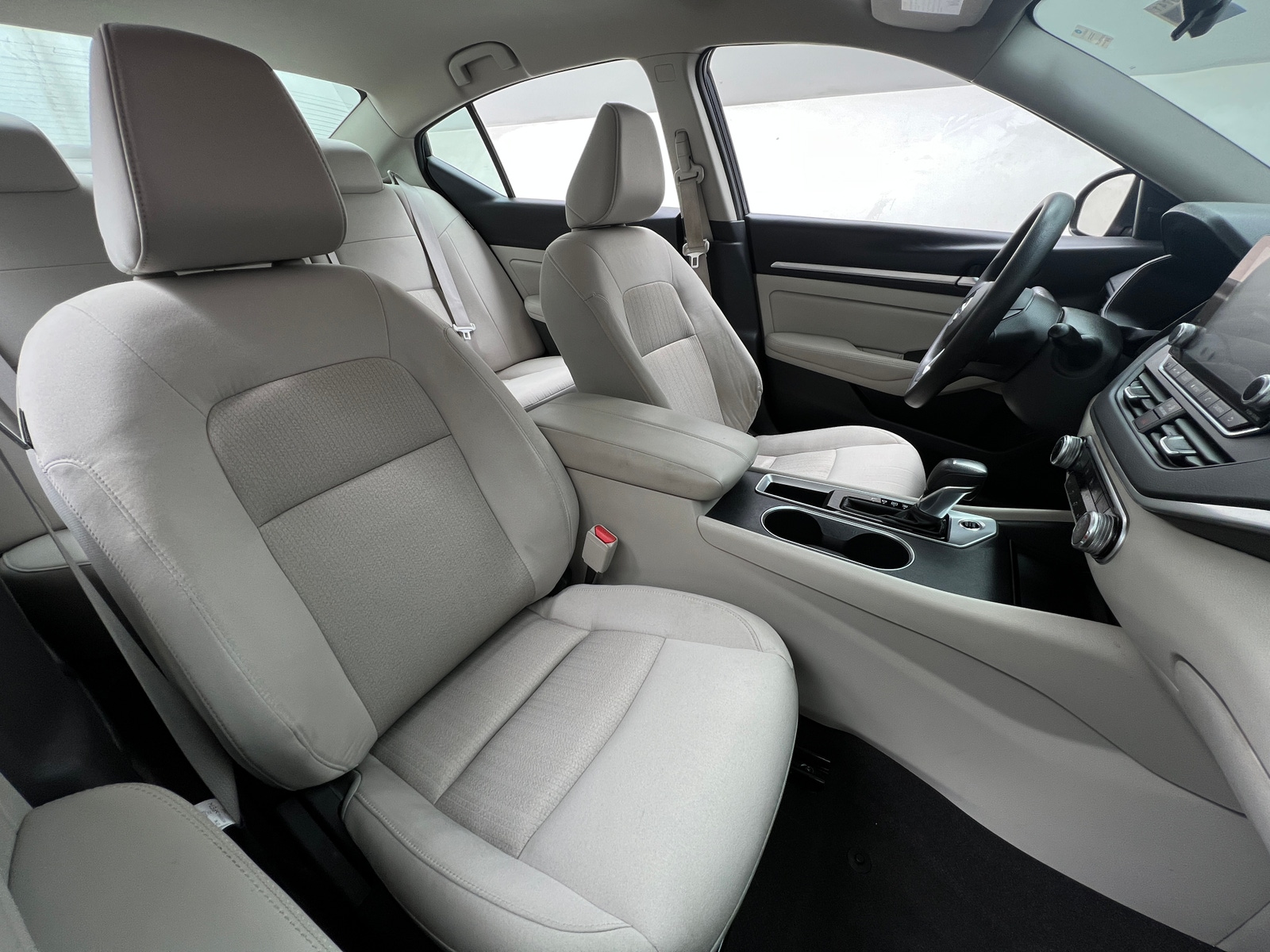 Thumbnail: 2022 Nissan Altima - 2