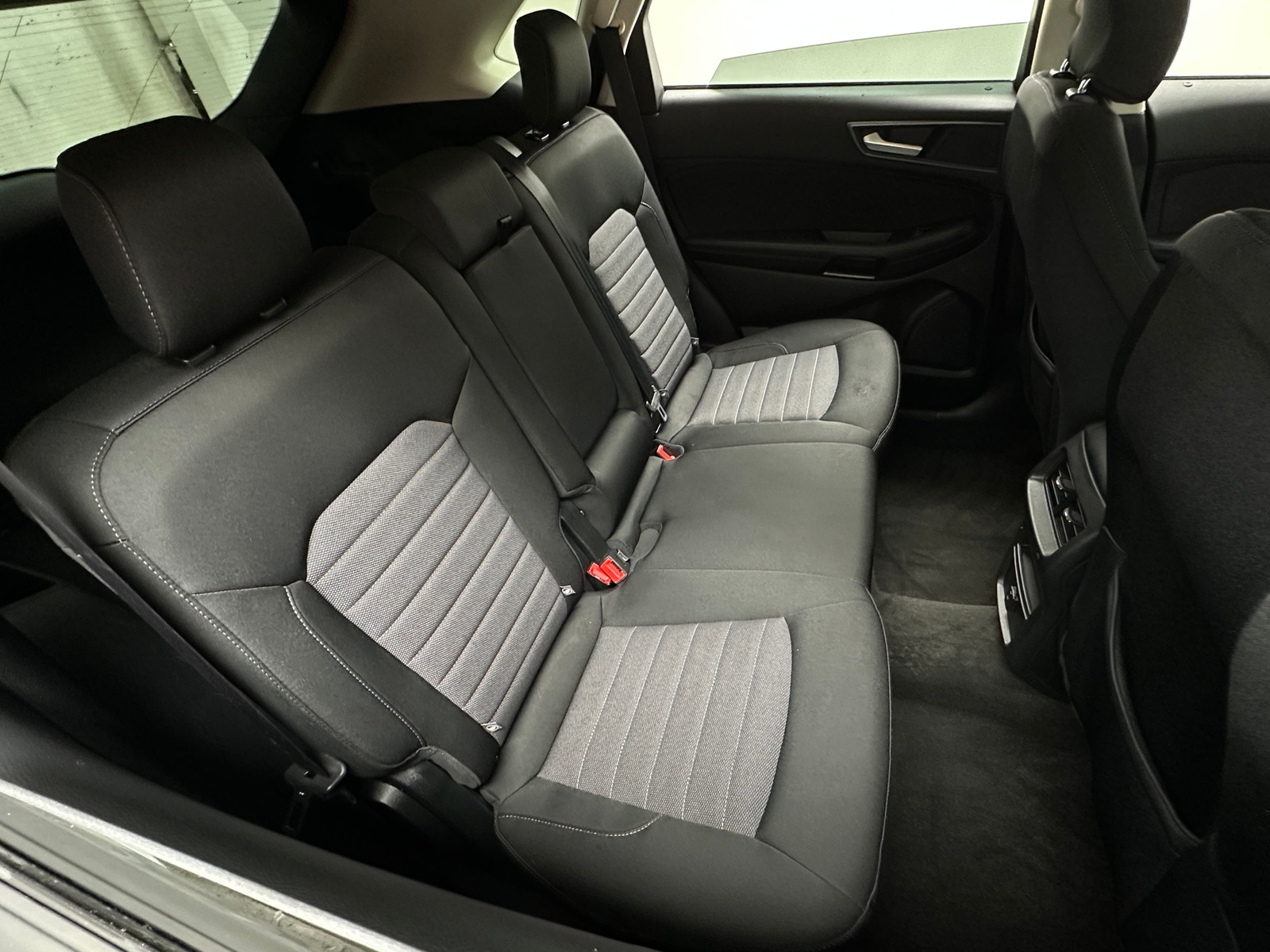 Thumbnail: 2019 Ford Edge - 6