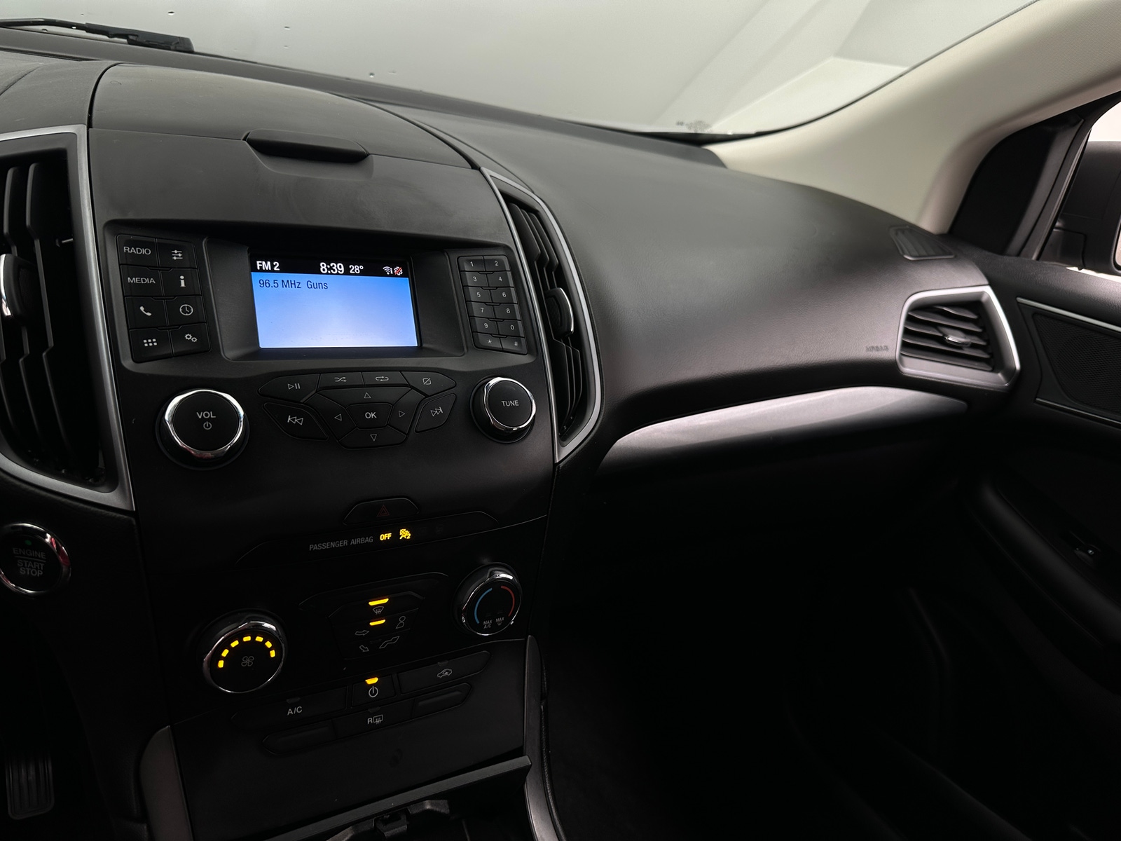 Thumbnail: 2019 Ford Edge - 4