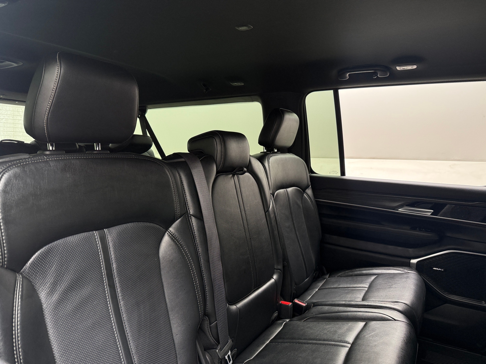 Thumbnail: 2024 Jeep Wagoneer - 5