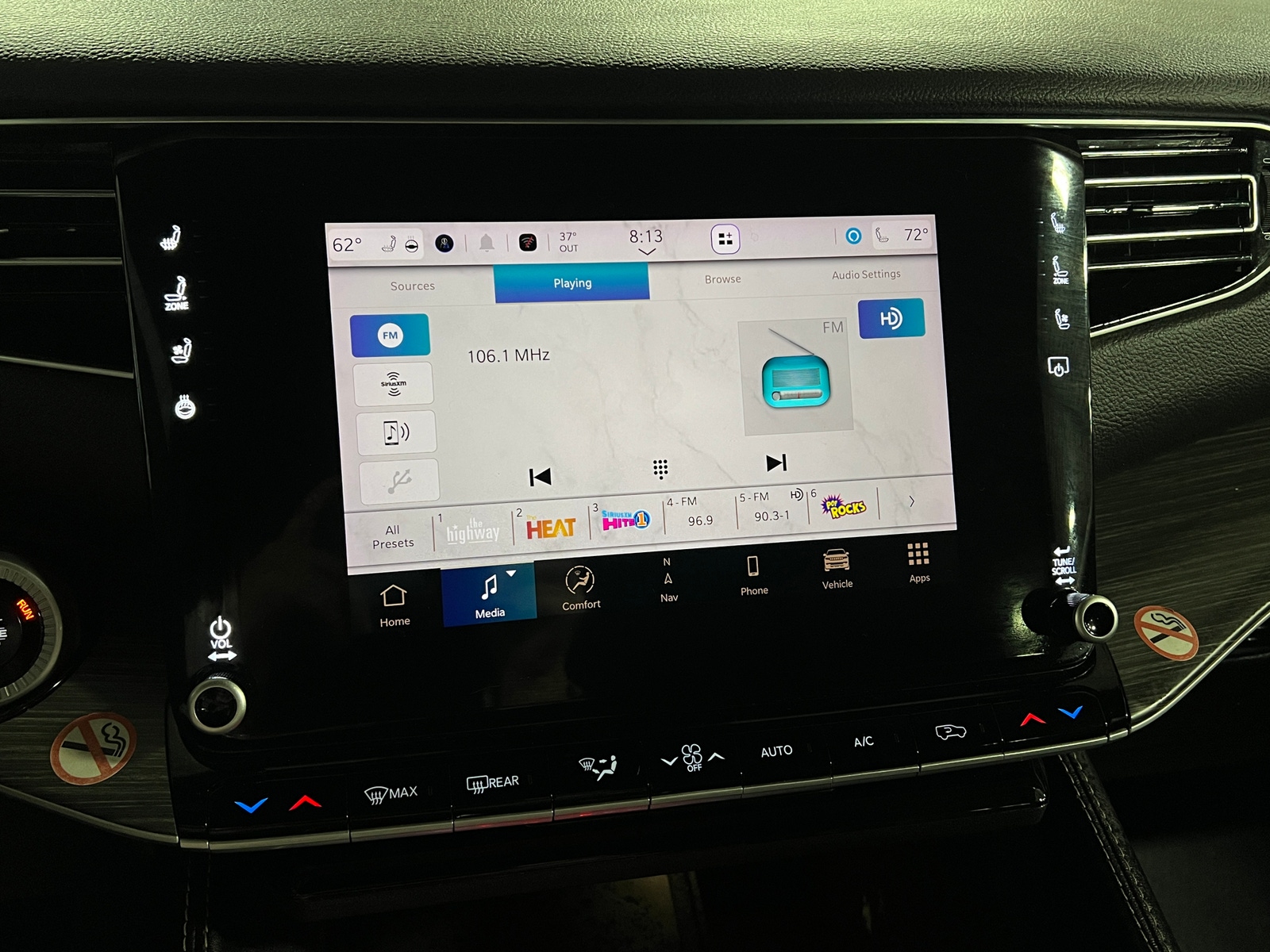 Thumbnail: 2024 Jeep Wagoneer - 3