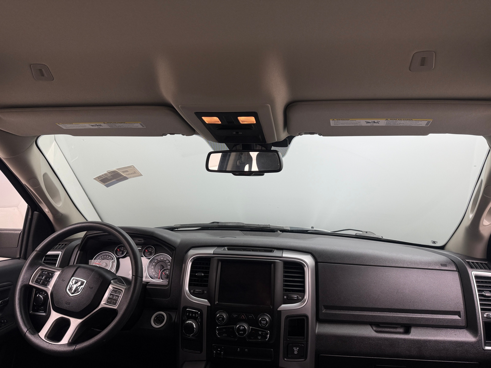 Thumbnail: 2022 RAM 1500 Classic - 3