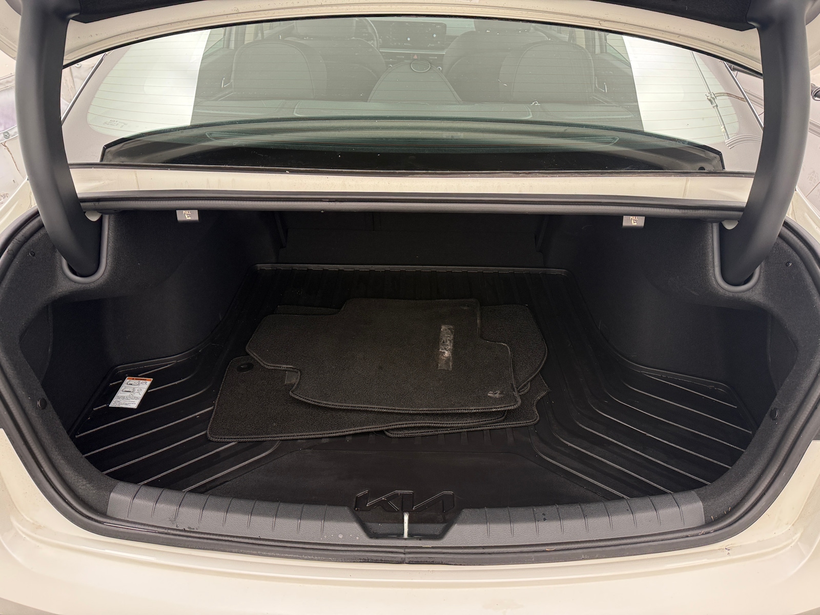 Thumbnail: 2025 Kia K5 - 6