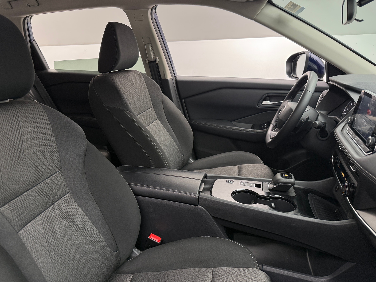 Thumbnail: 2025 Nissan Rogue - 2