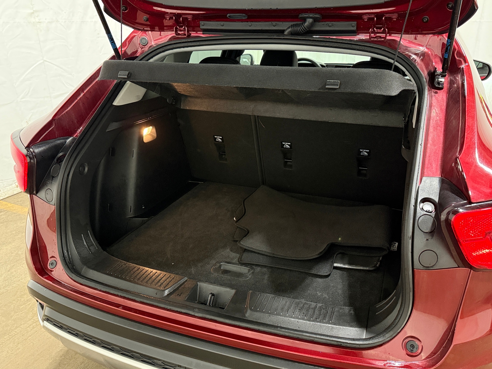 Thumbnail: 2025 Chevrolet Trax - 7