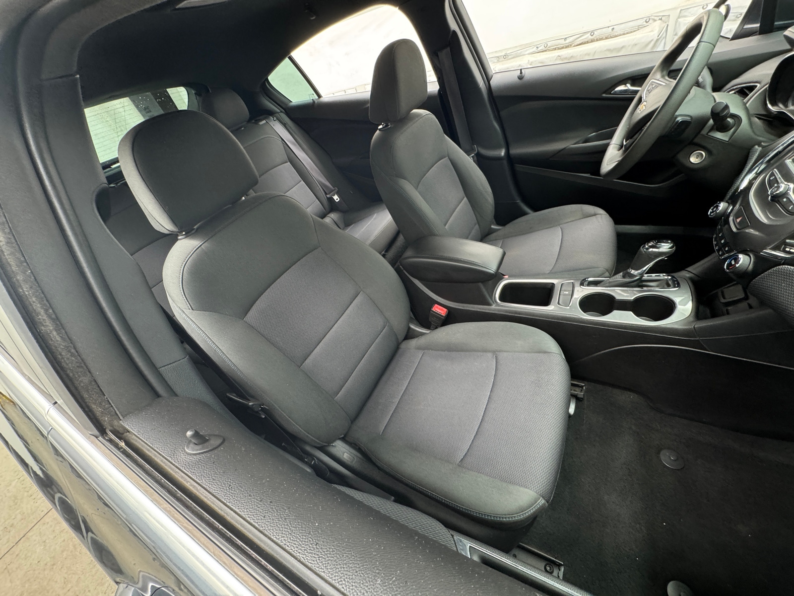 Thumbnail: 2017 Chevrolet Cruze - 2