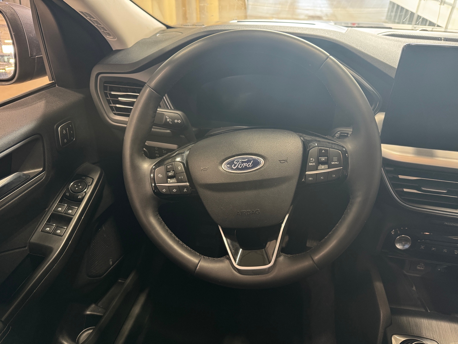 Thumbnail: 2023 Ford Escape - 4