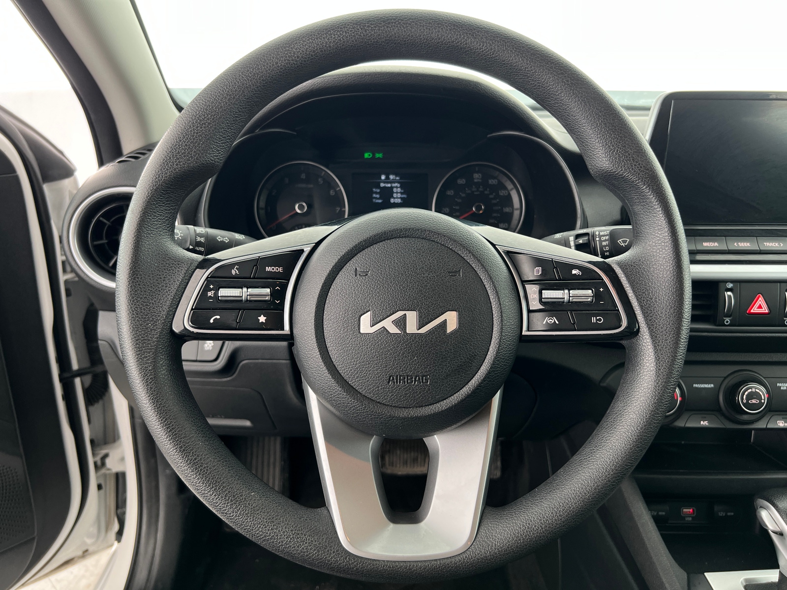 Thumbnail: 2022 Kia Forte - 5